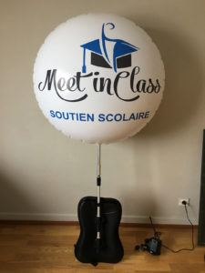 ballon sur sac dos street marketing meet in class